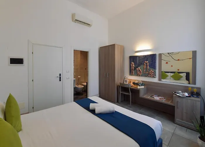 Farnese Design 4*