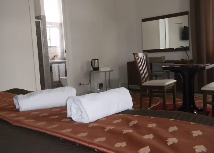Oda ve Kahvaltı Farnese Design 4*
