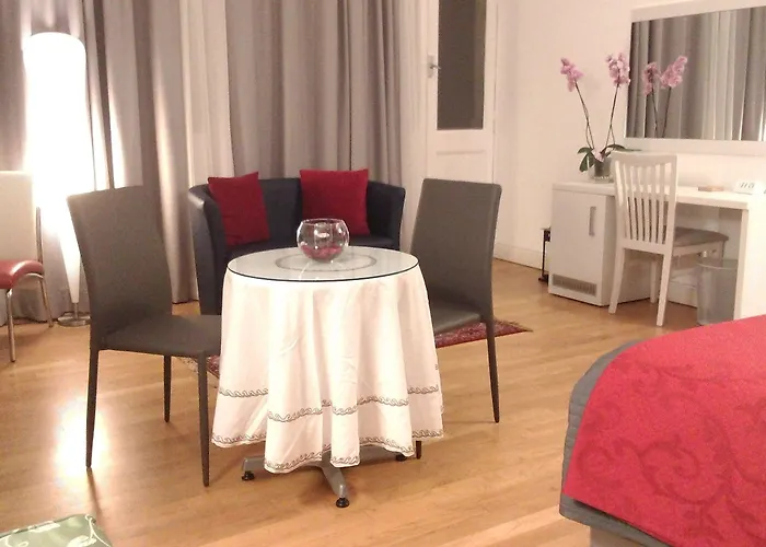Farnese Design Oda ve Kahvaltı Roma