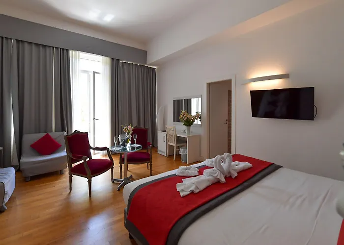 Farnese Design Oda ve Kahvaltı 4*